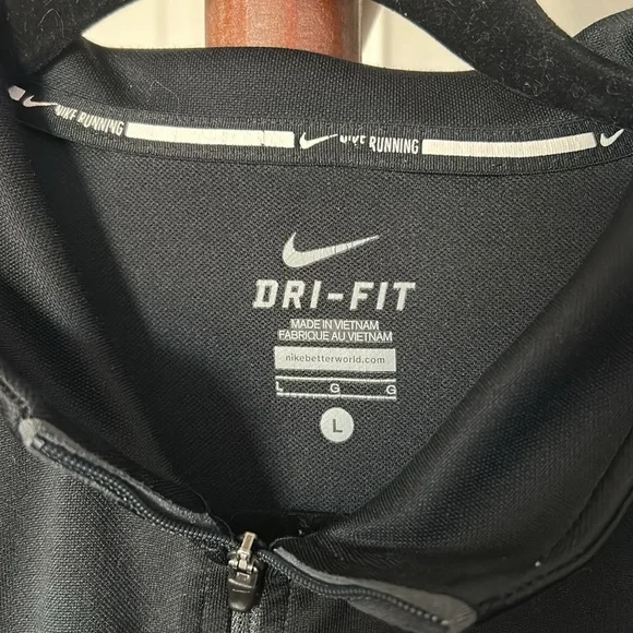 Nike Men's Black and Gray 3/4 Zip DriFit Pullover Size Large |D117 - Picture 3 of 5